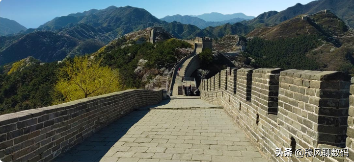 三星Galaxy F52：从1999跌至1299，降700只为增销量