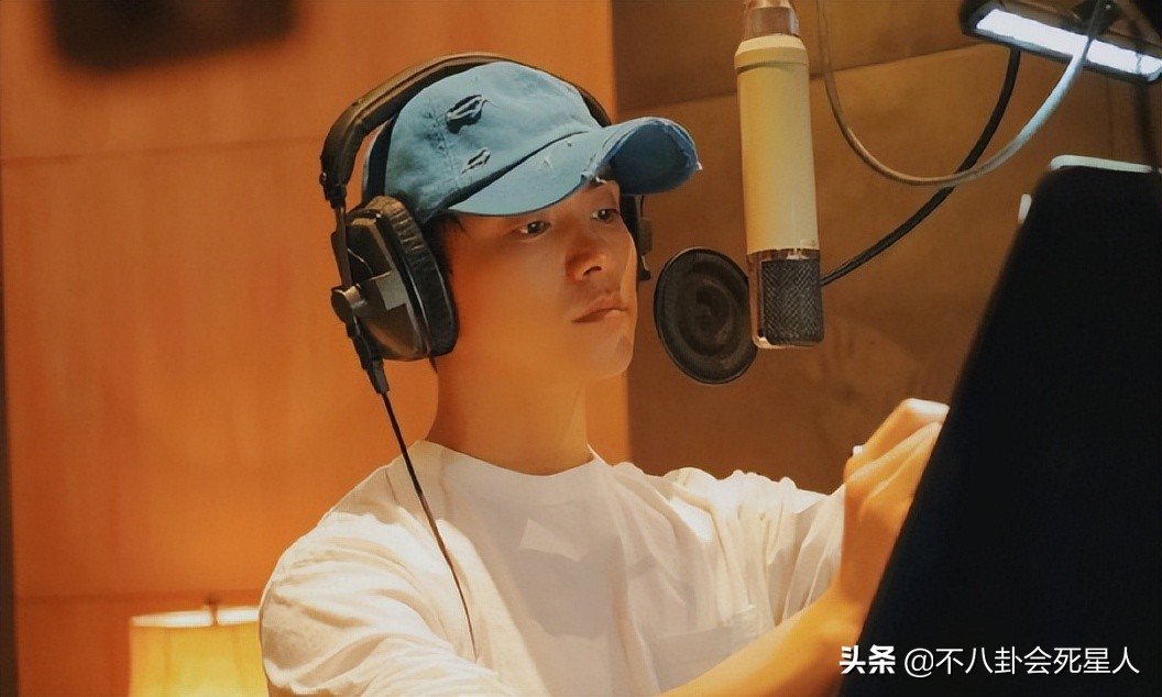 这6位明星一副福气、贵气相，却命运坎坷、早年丧母，太可惜