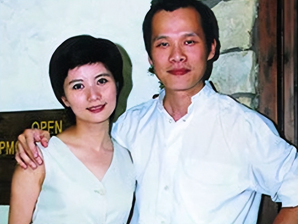 李宗盛叫他大哥，唱歌跑调公鸭嗓却被称为乐坛大佬，罗大佑凭什么