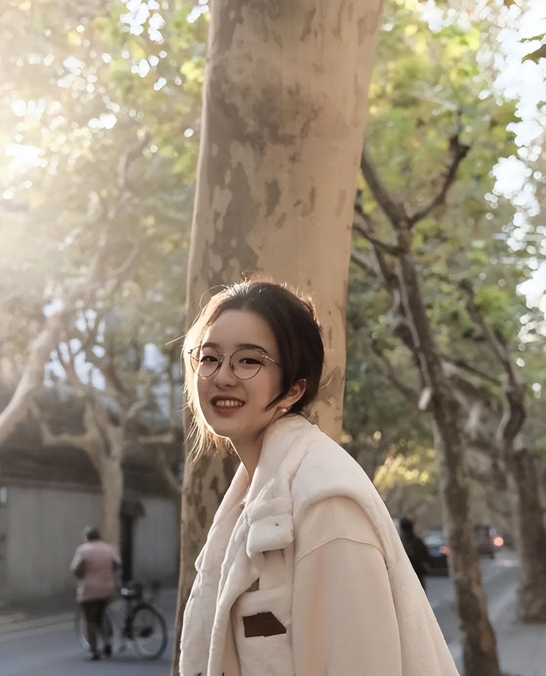 一部百年经典如何成书？上海大学：直脊梁盛内芯，以笔为剑竞风流