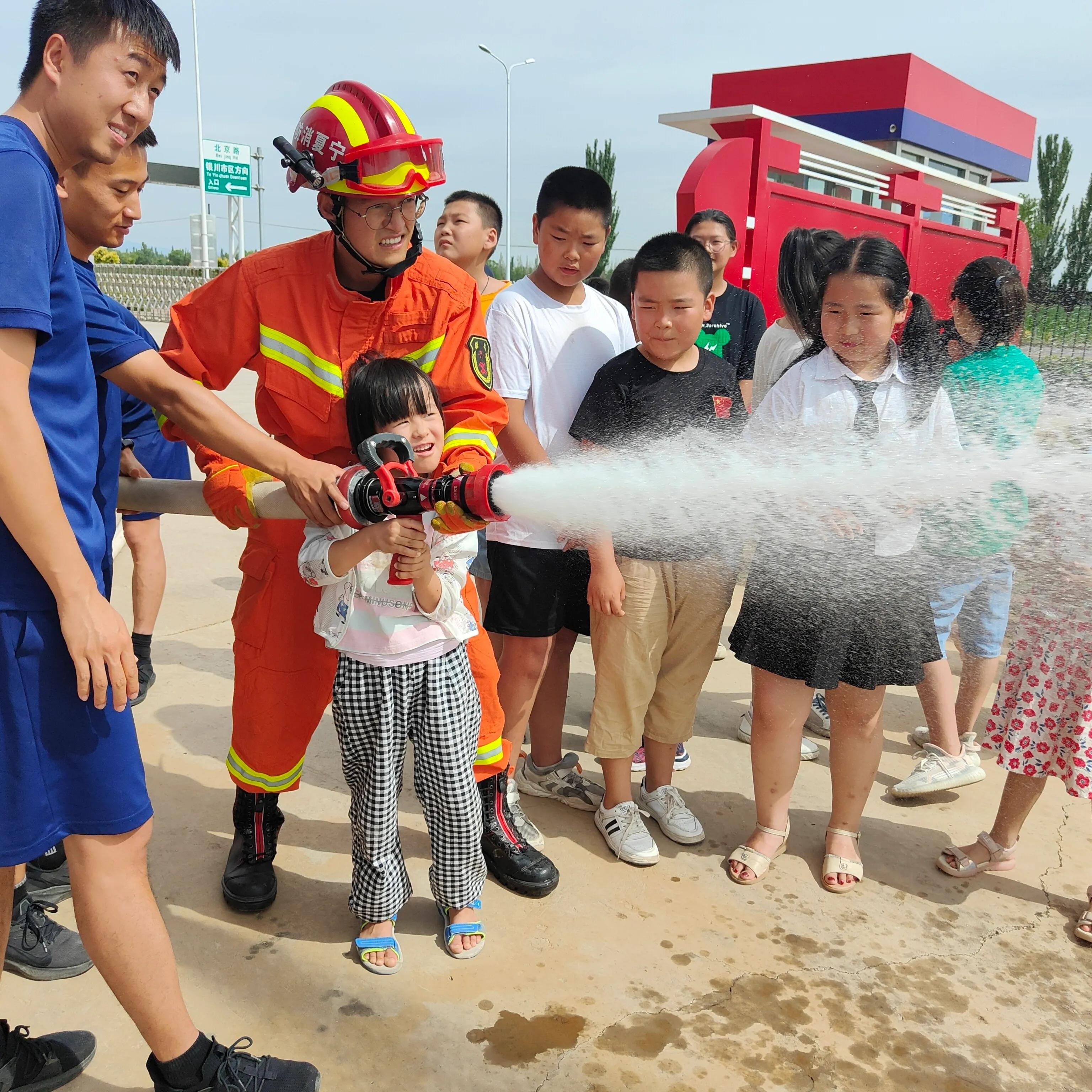 宁夏兴庆区通贵乡河滩村“七彩暑期·助童成长”暑假公益课堂开班啦
