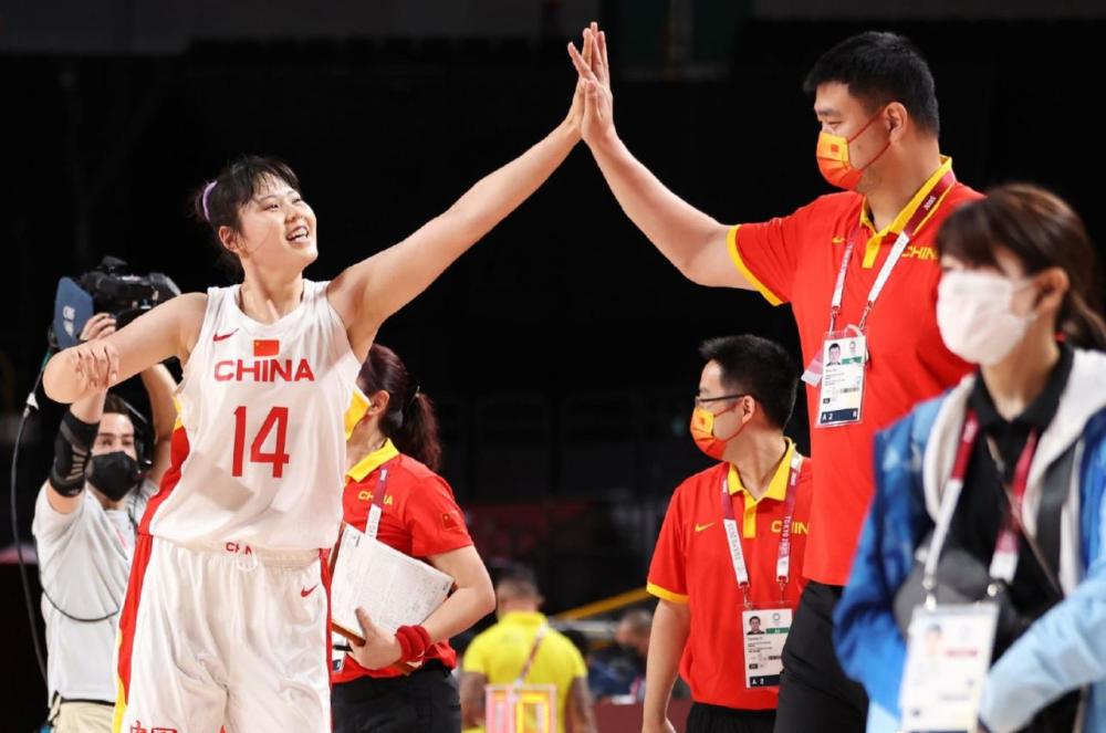 nba的中国女球员有哪些(登录过WNBA的七位中国女篮球员，有人拿过WNBA总冠军吗？)