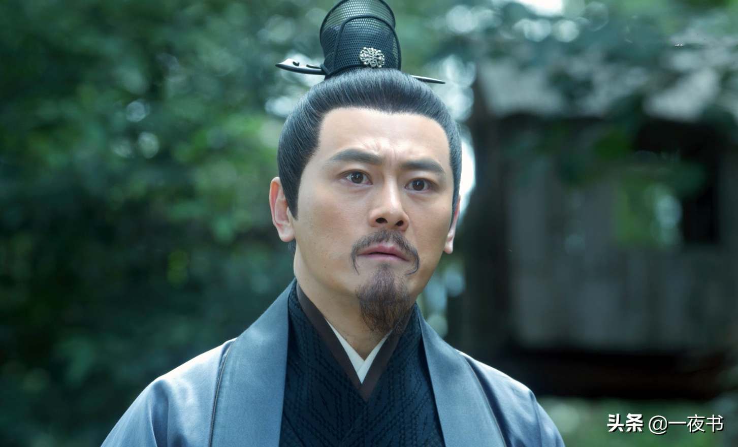 雪中悍刀行徐龙象入天象境引来天劫徐凤年硬扛雷劫屠天龙