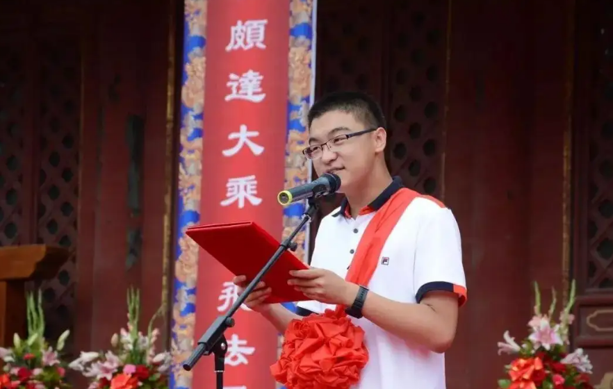 高考状元和竞赛保送，同样都是难得的人才，但差别却不是一星半点