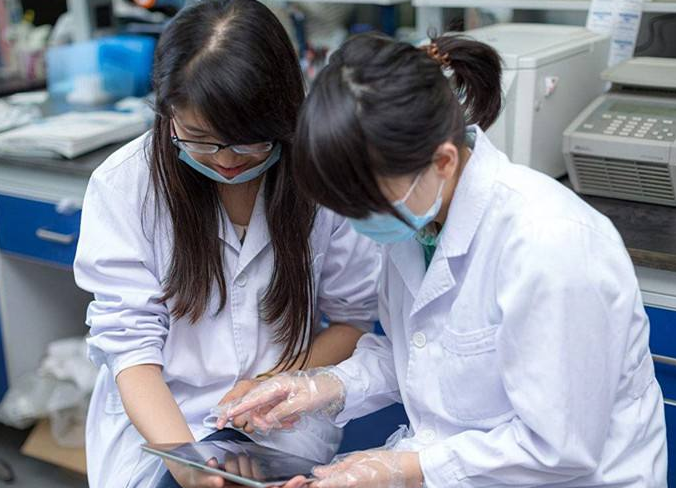 如果家里没人脉、没背景，尽量不要选这3个专业，实现就业很难