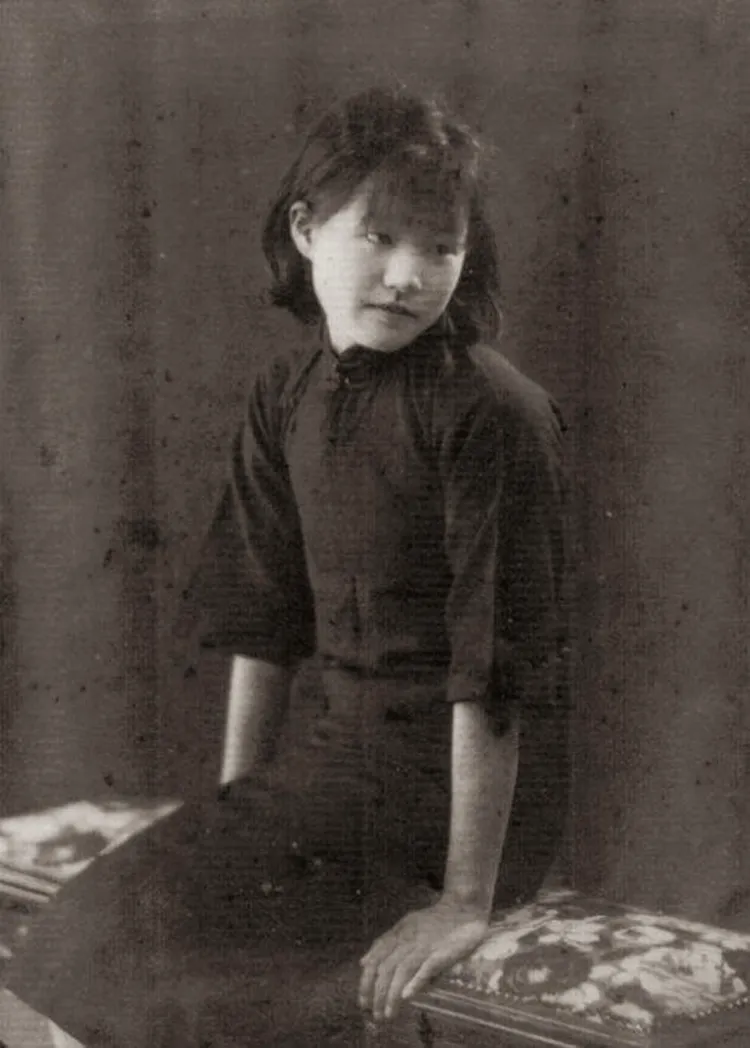 宝塔诗宋清如(1932年，才女宋清如写了一首宝塔诗,当她洋洋洒洒地读出自己的诗时)