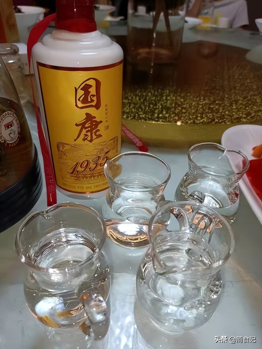 武汉圣宫酒厂苦荞酒图片