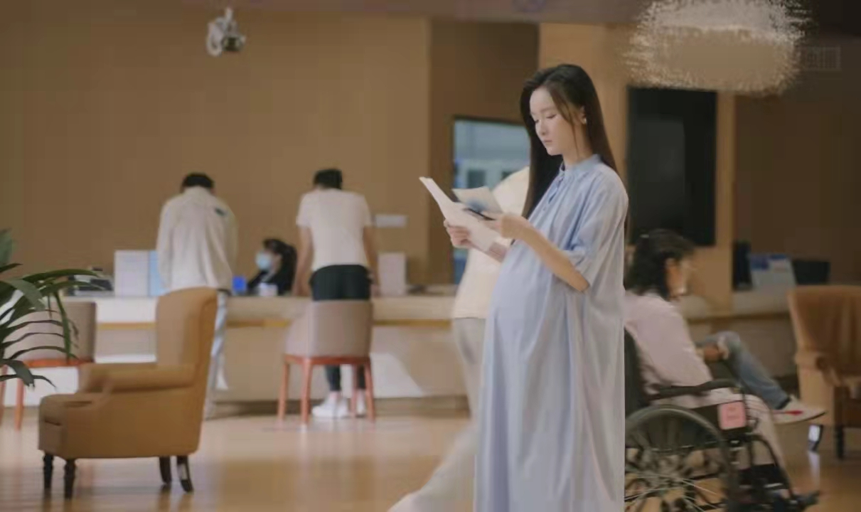 请叫我总监：儿子夭折，情人跑路，何岳峦的悲惨结局可不止这些