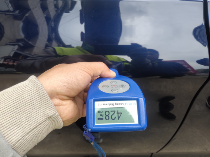 剛買的新車，車主說第六感認(rèn)為有問題，驗車師一招識破