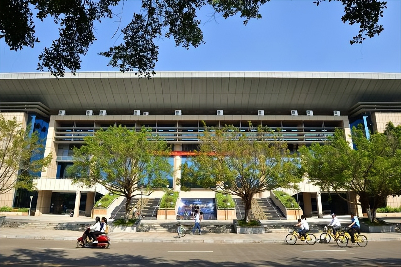 一流学科被警示后，这所双一流终于迎来新校长！来自于清华大学