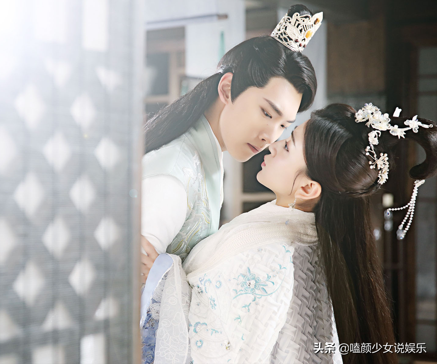 以为自己很红，结果没人捧场的翻车名场面，这8位明星尴尬又心酸