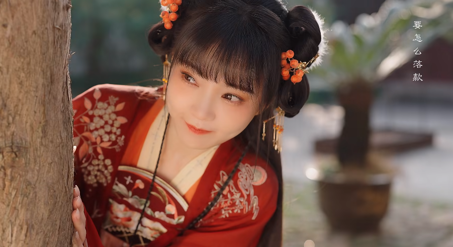 B站宅舞区一姐咬人猫转型做起了美食博主？-哪边嗨