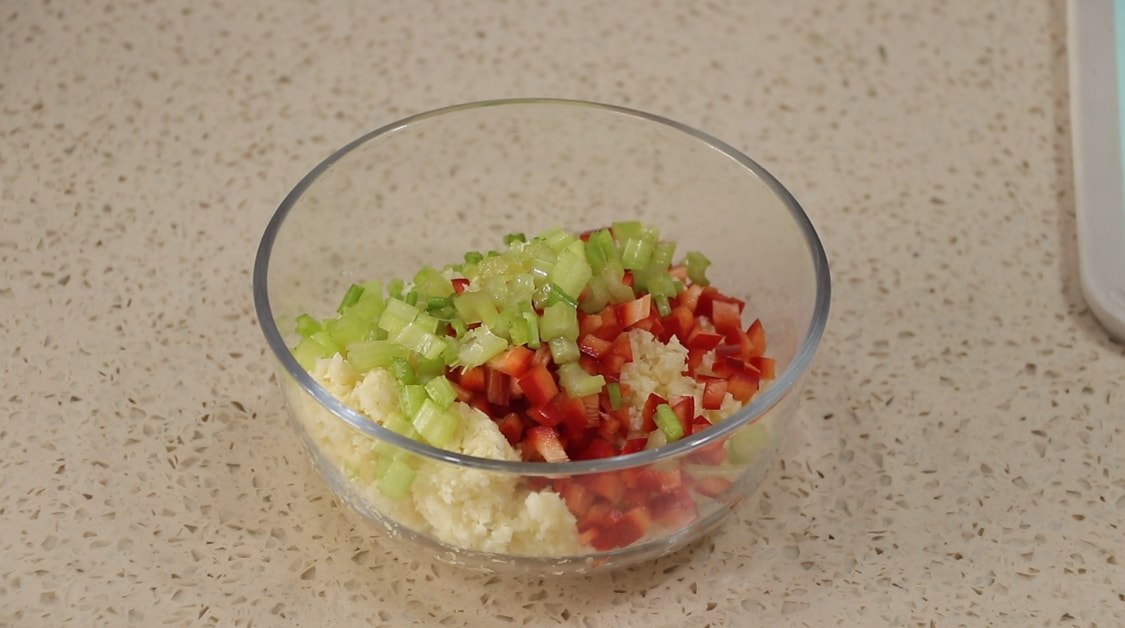 春天，遇到这鱼别手软，刺少肉多，这样做后蒜香味十足