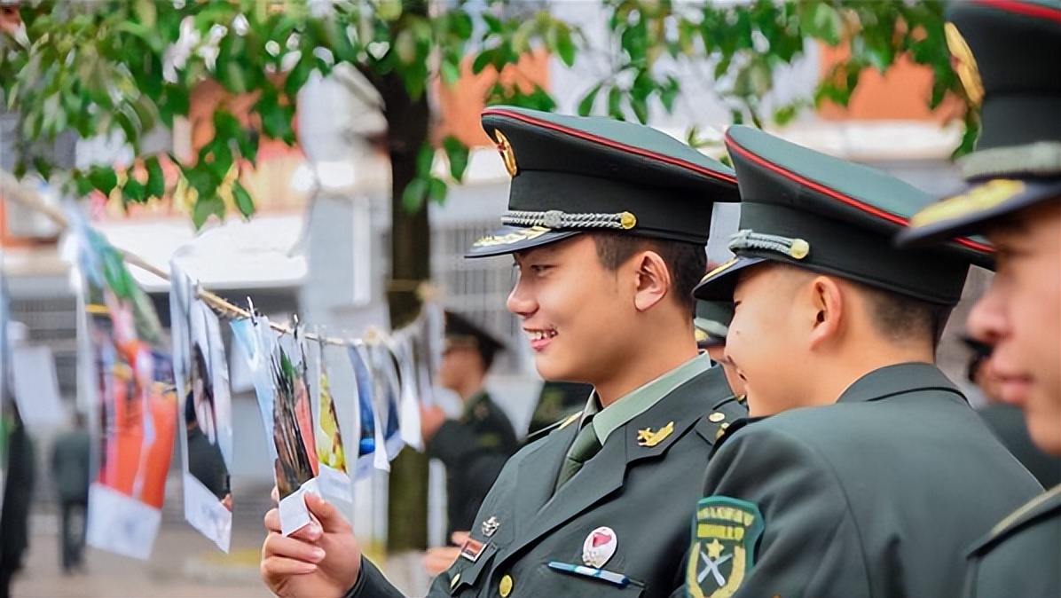 大学生参军标准“升级”，有4类同学或不能当兵，条件突出也不行