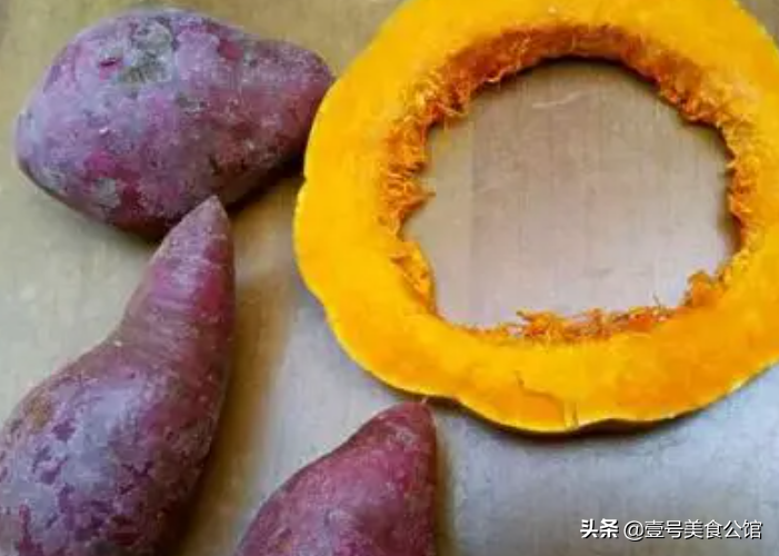 简单好吃的紫薯南瓜发糕，奶香浓郁，软嫩营养，吃了一次还想吃