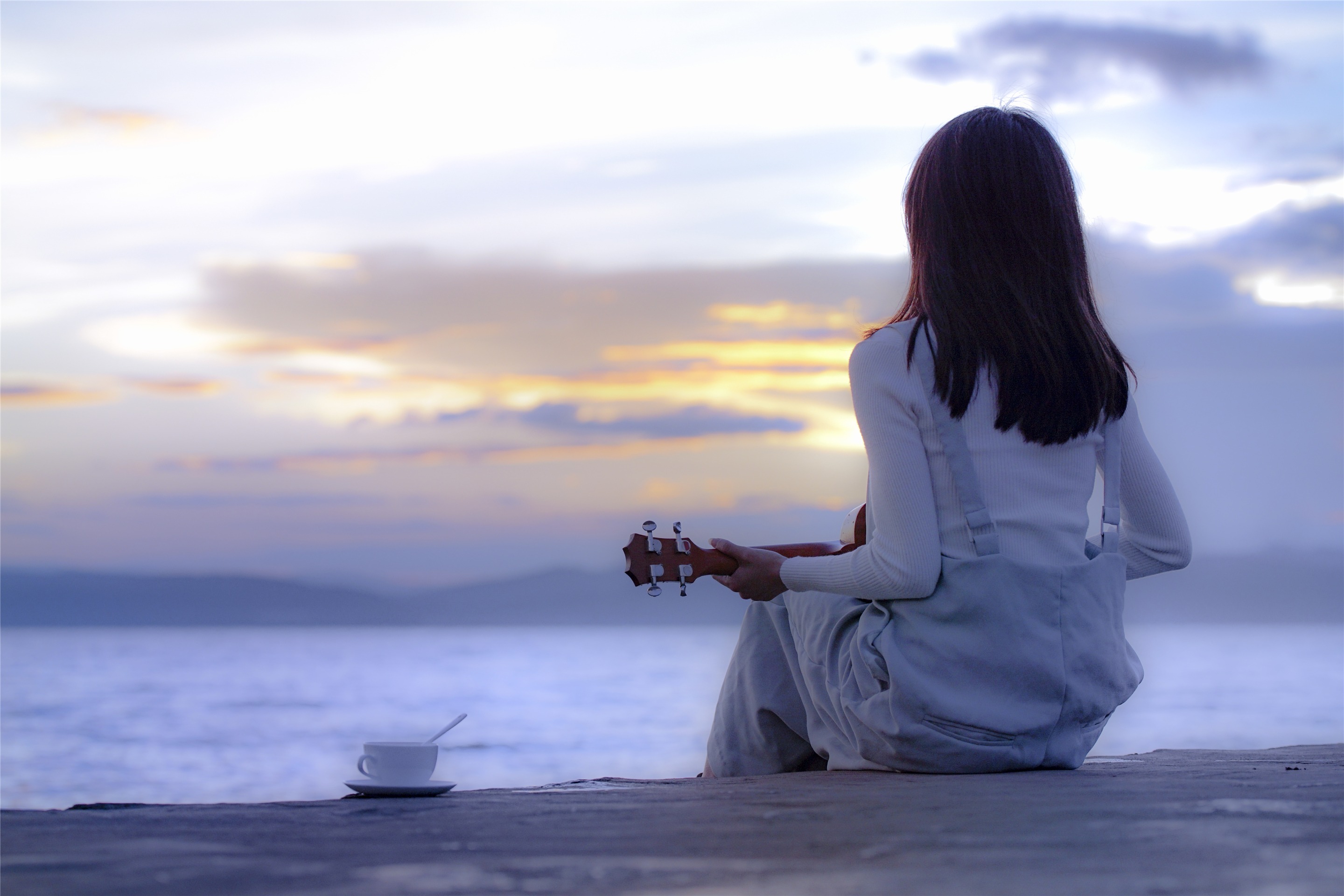 形容男生好看的句子(想知道男人的人品吗) - 火句子