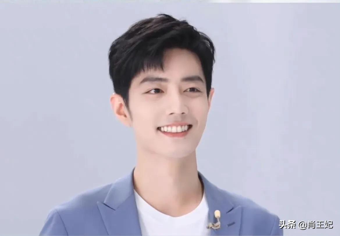 肖战他可真帅啊,帅到没边呀,这身材比例可太完美了