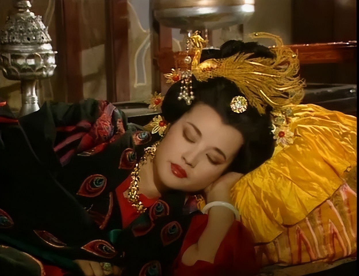 古装剧里的美人，越来越离谱……