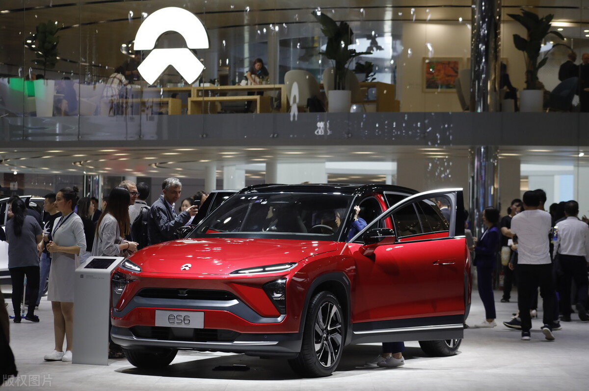 油价不断上涨，加剧了新能源汽车的大力发展！哪个车企会出众？