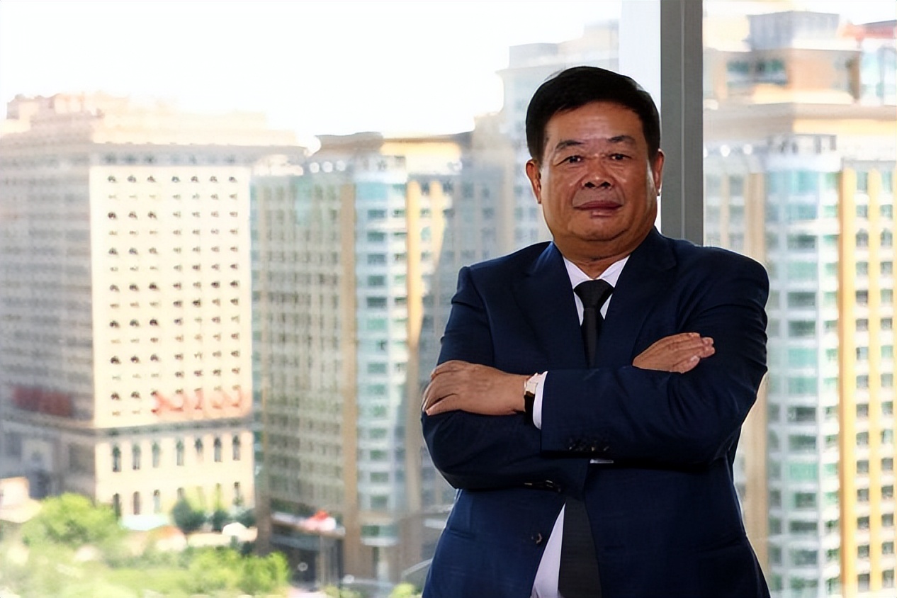 从农民的儿子到玻璃大王(玻璃大王儿子接班) - 趣味头条