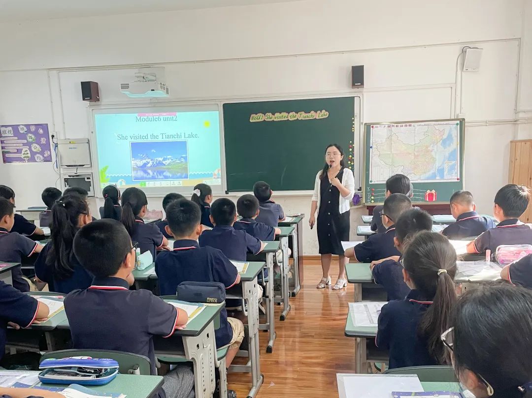 共教 共研 共成长｜双流区公兴小学持续开展骨干教师研究课活动