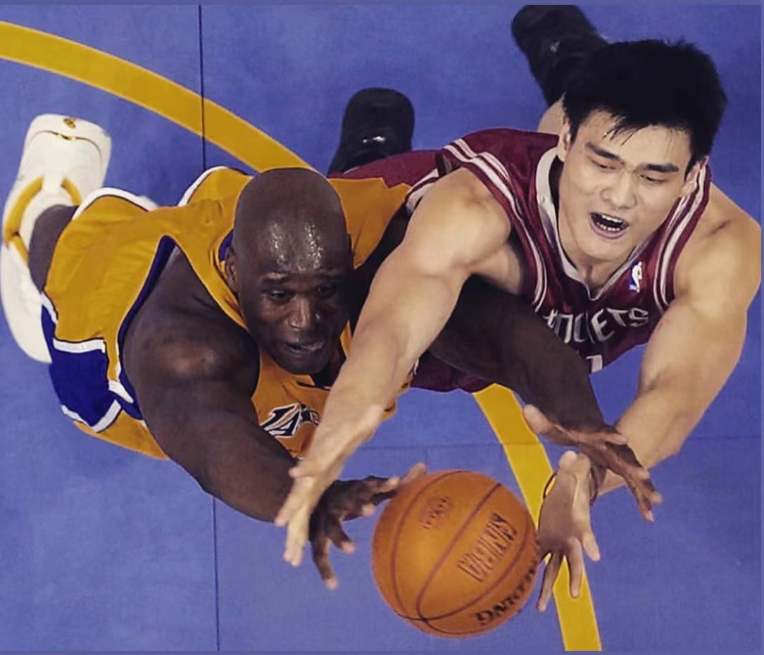 易建联为什么要立足nba(易建联的优势和劣势一样明显，如果有姚明般的防守，可以立足NBA)