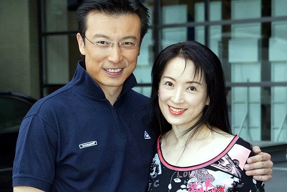 《雪山飞狐》过去32年，胡斐3段婚姻，程灵素离婚，苗人凤消失了