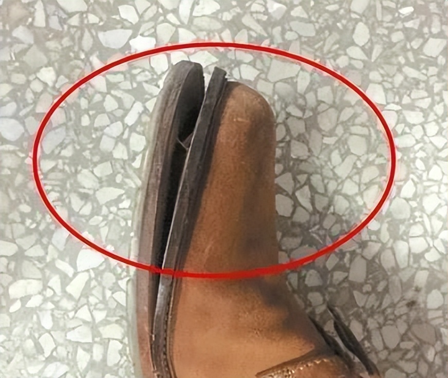 鞋子为什么会开胶?