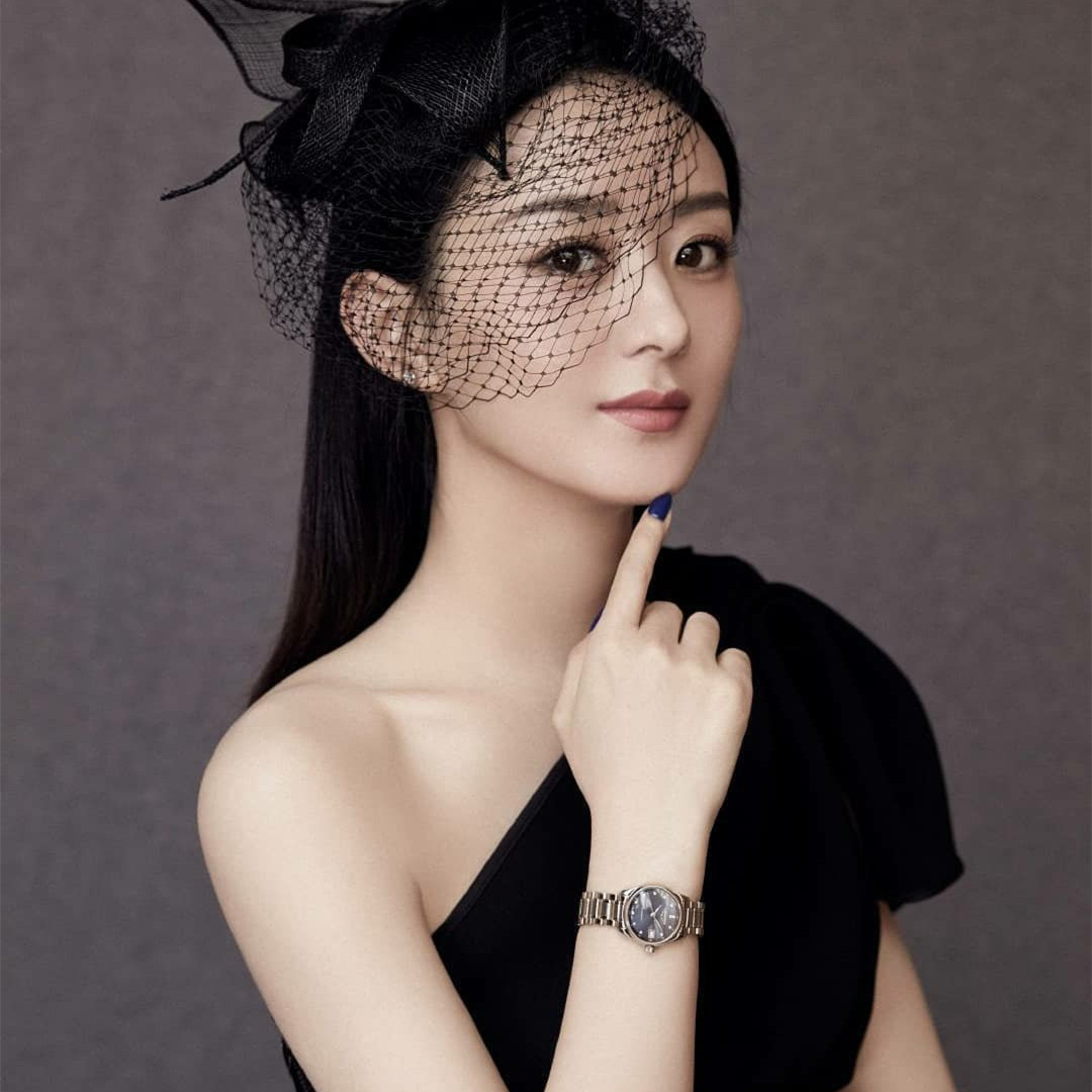 赵丽颖雍容高雅的美丽，女人味十足