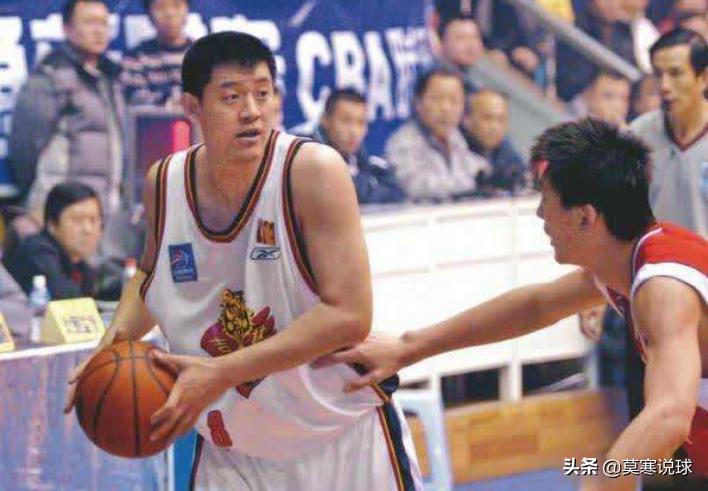 当年篮协逼走北京奥神，至少让CBA的职业化进程推迟了15年