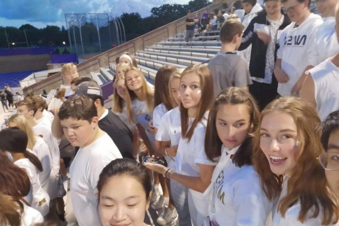 大学生留学热潮不减，他们在国外混不下去后，回国都干些什么？