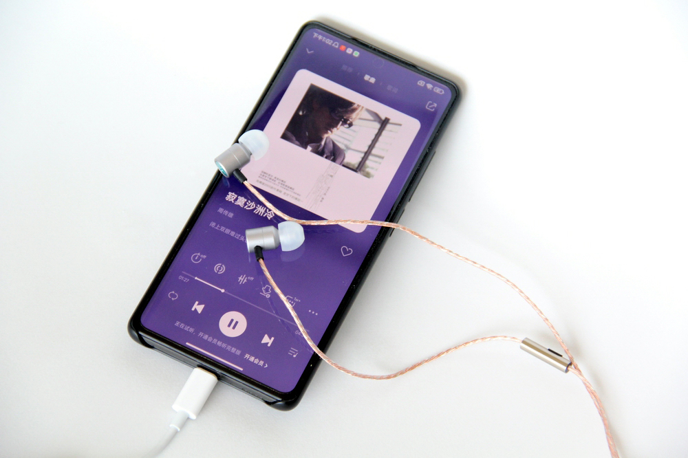 百元HIFI音质，听声辨位更精准，阿思翠Vesna游戏版简评