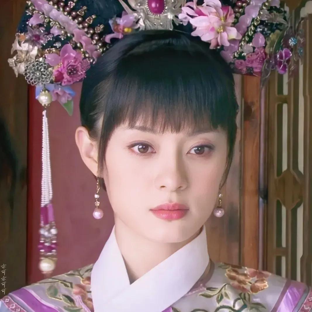 有一种“毁容”叫眼睛凹陷！杨幂比同龄人老10岁，陶虹直接认不出