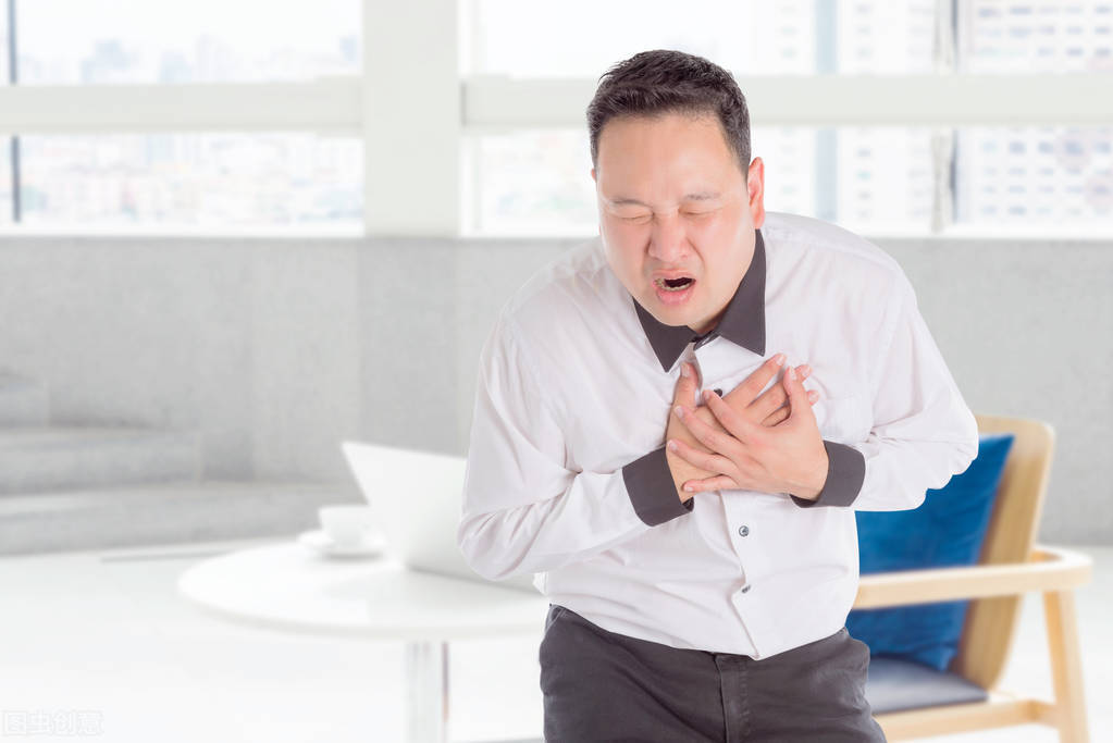 突发心梗导致心跳过快的紧急治疗方案