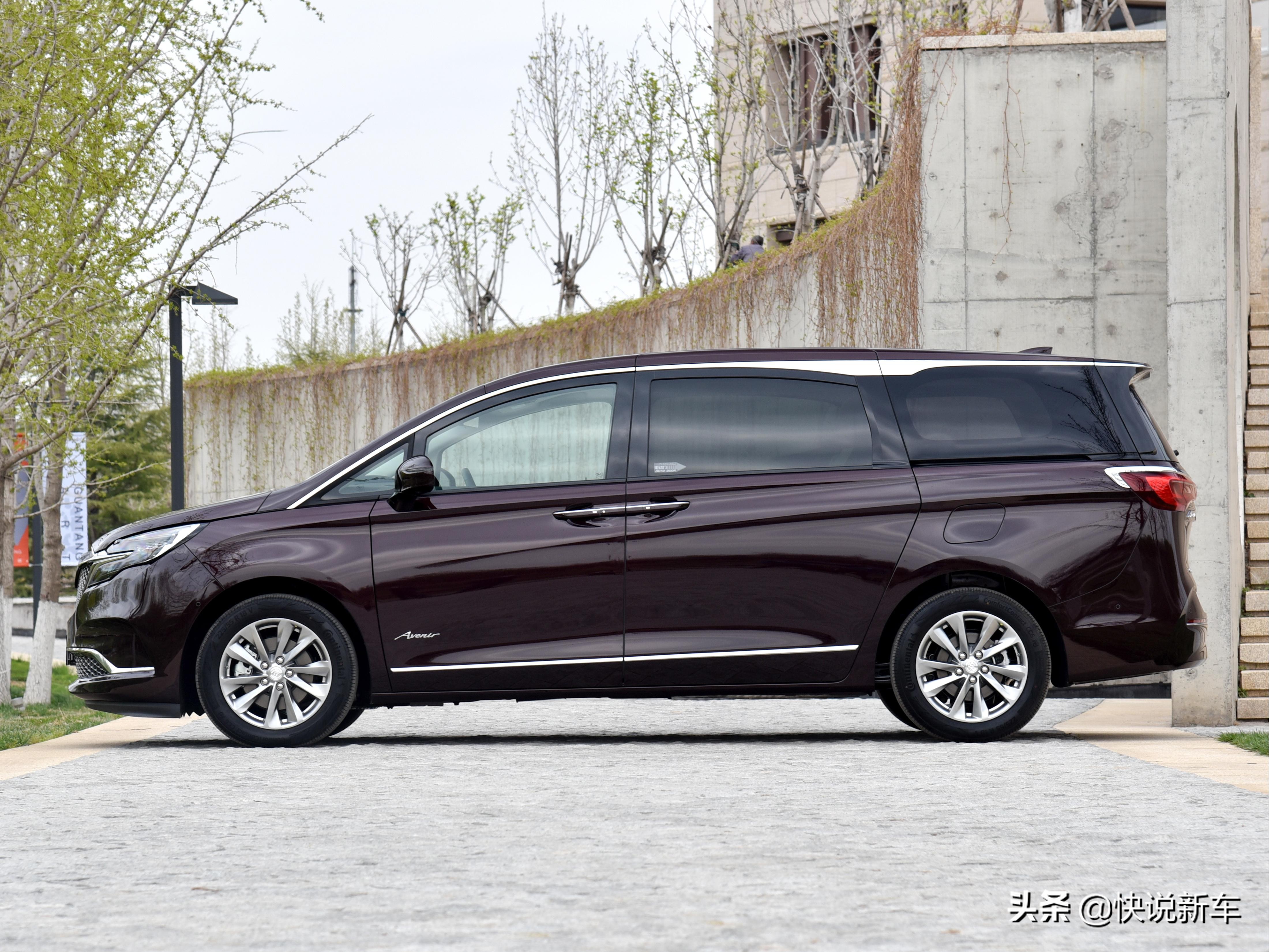 机场接人好车,大7座,白内饰,实拍别克gl8