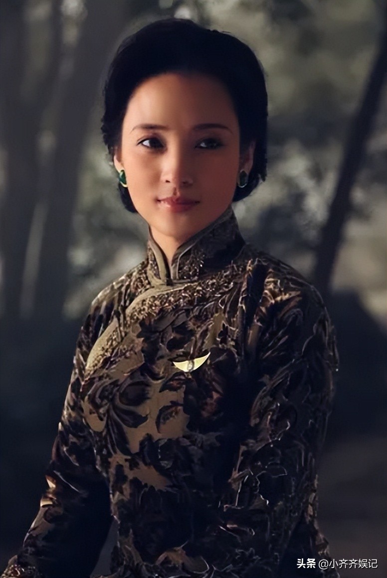 同样是演宋美龄,把邬君梅、刘涛、高圆圆等人放在一起,差别出来了