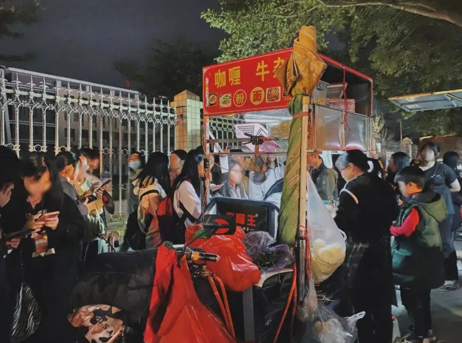 大学生创业，这位小姐姐的做法你值得一看