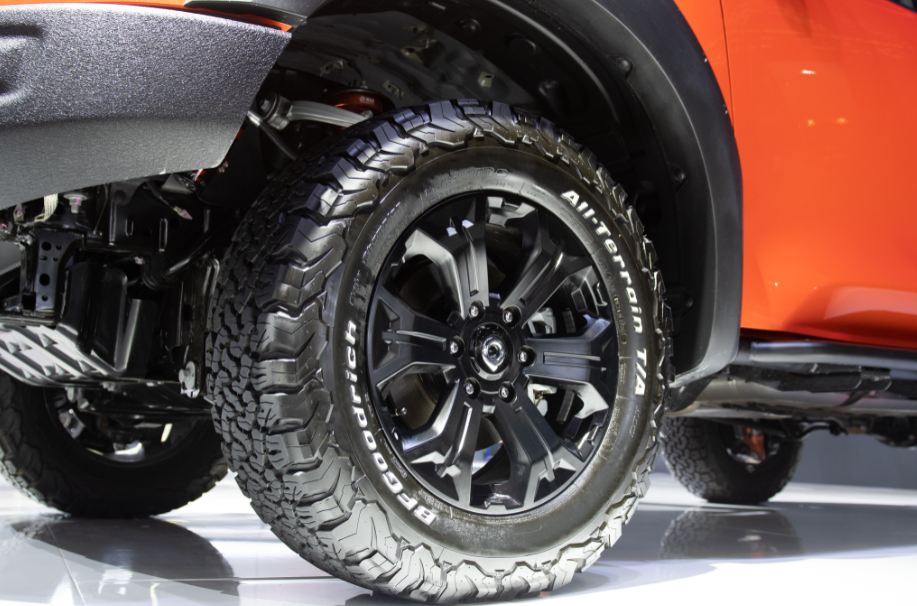 單排、短軸的越野利器 駕駛火炮是種什么體驗