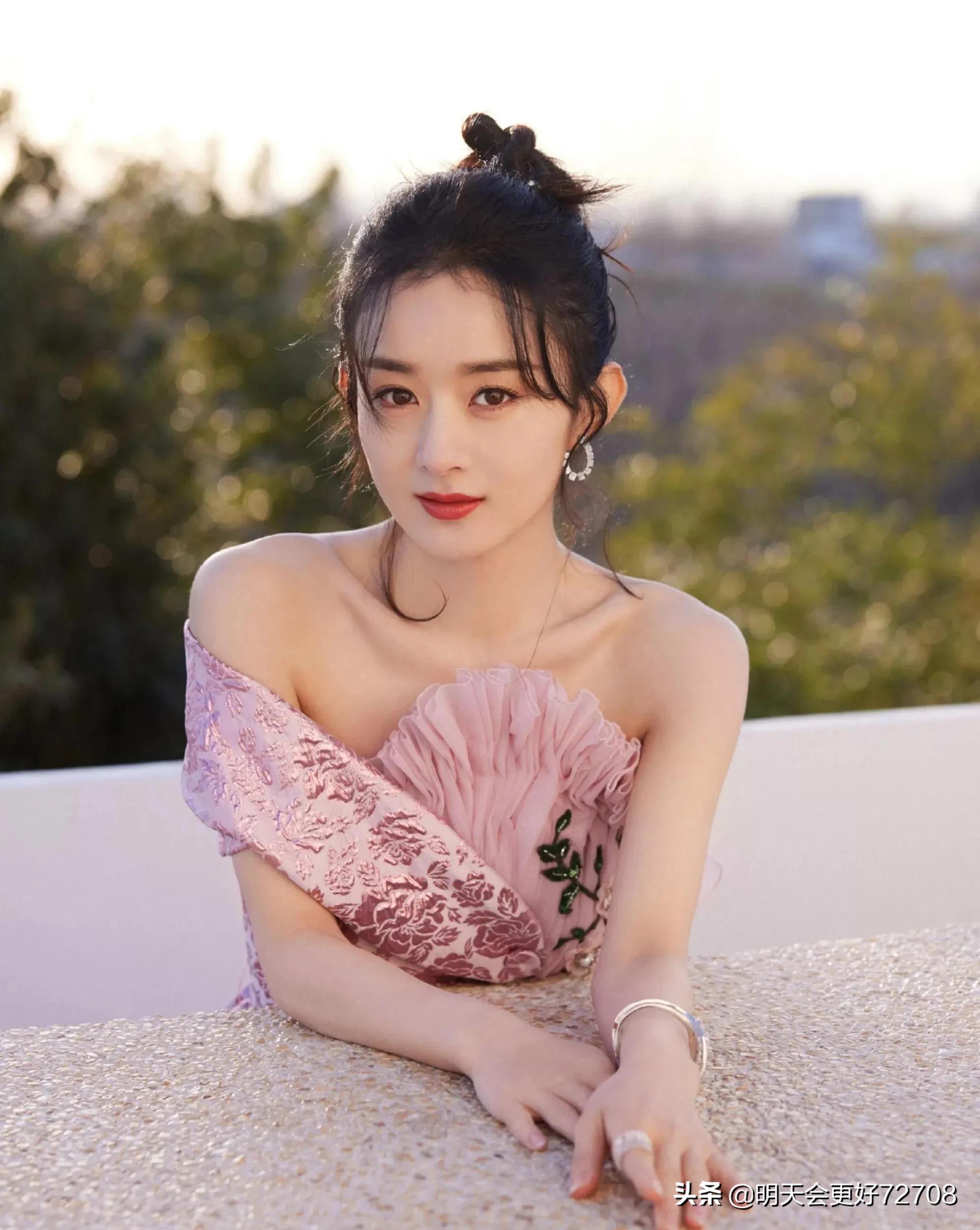 分享图片：赵丽颖惊艳写真照