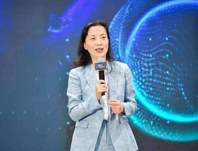 当年阿里的前台，马云给她0.2%股份，20年过去她怎样了？