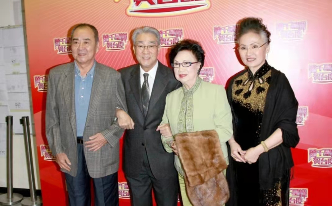 曾在7年间拍超40套戏，前TVB知名老戏骨为爱息影，两人爱足半世纪