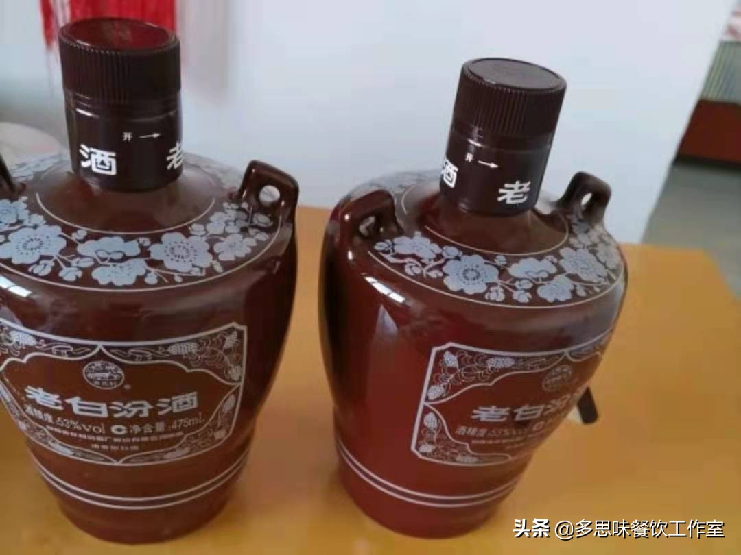 送老丈人什么酒好上档次还不贵（送老丈人酒两瓶还是一箱）