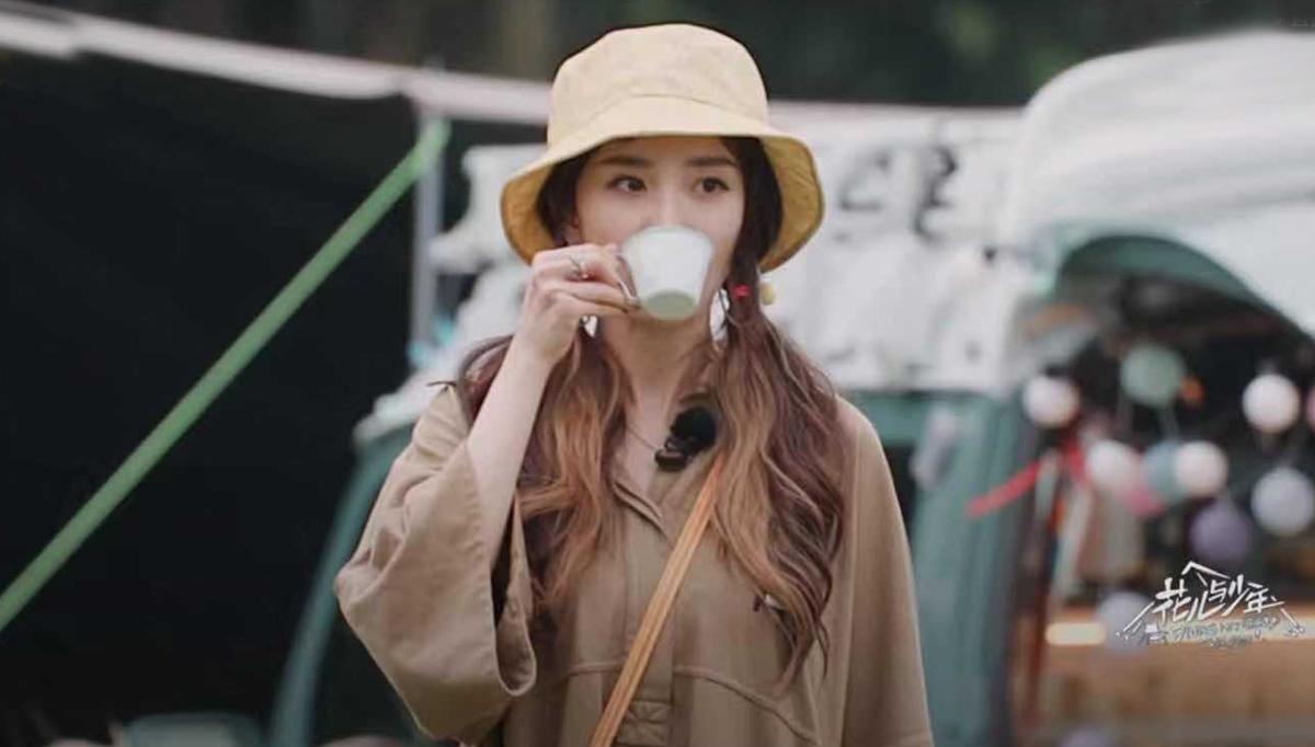 《花儿与少年4》首播槽点多，一团和气如流水账，丢失最初的道