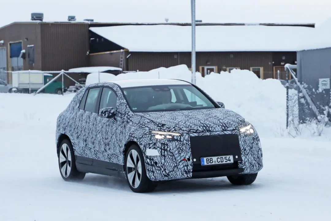 冬练三九——奔驰EQE SUV加紧测试