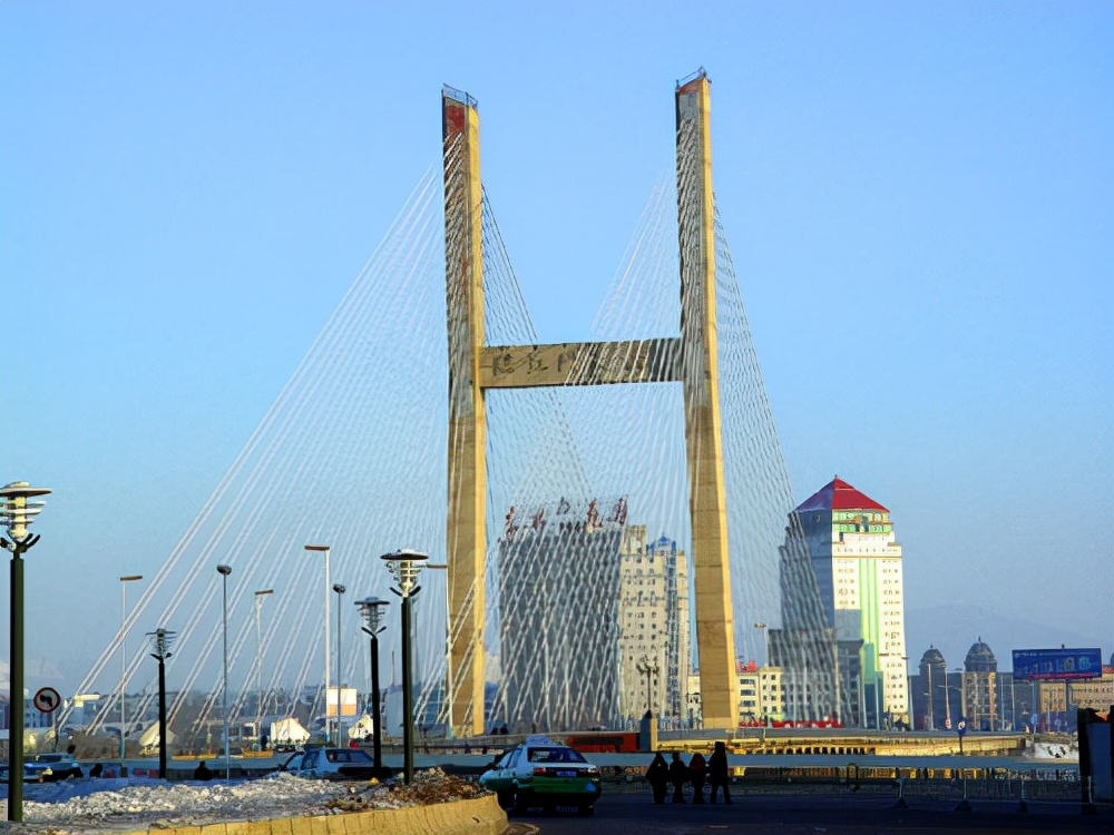 吉林旅游：走进北大湖冰雪世界（图）