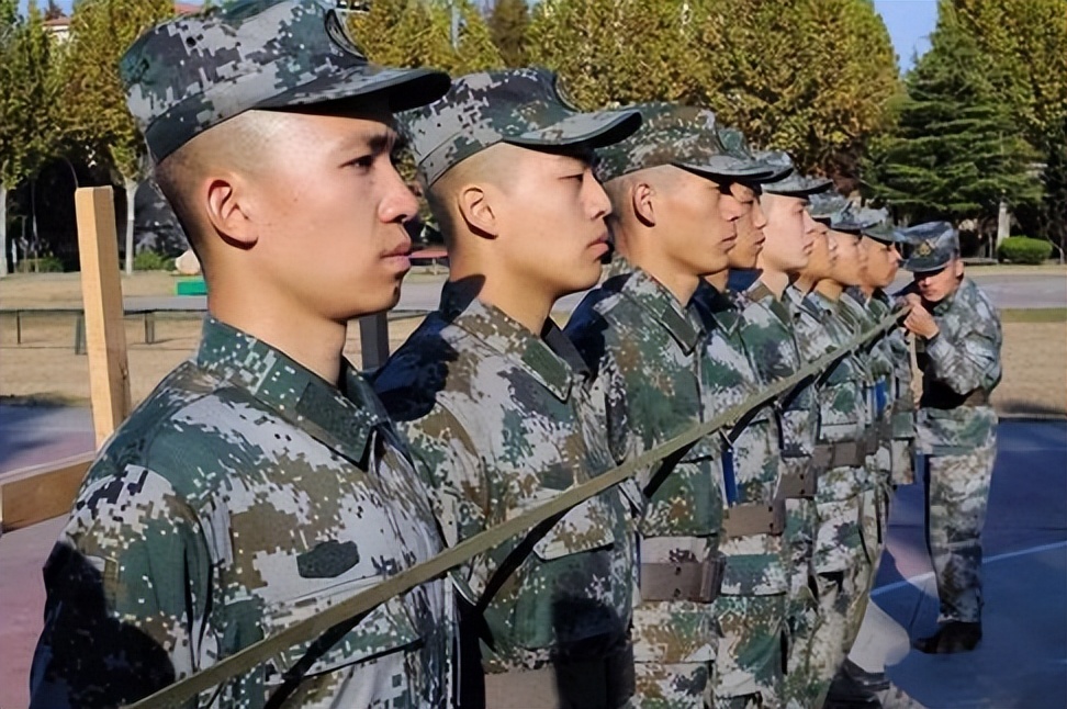 “退伍”和“退役”仅一字之差，却存在天壤之别，尤其是在待遇上