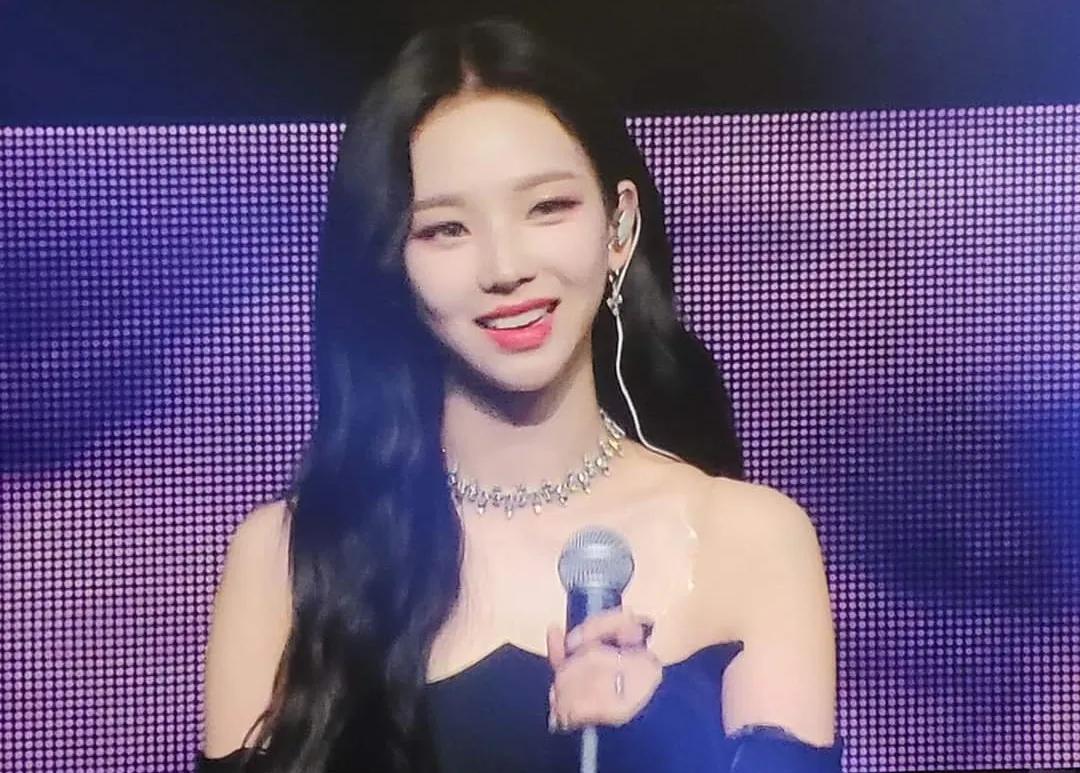 素有好莱坞级别美貌之称的aespa的Karina看起来比AI更AI