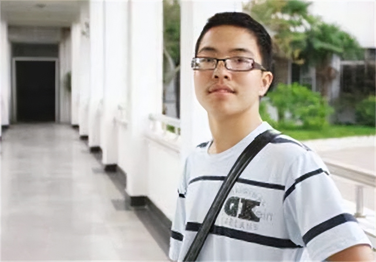 10年江苏考生写755字作文：30字阅卷老师不识，拒绝北大入学东大