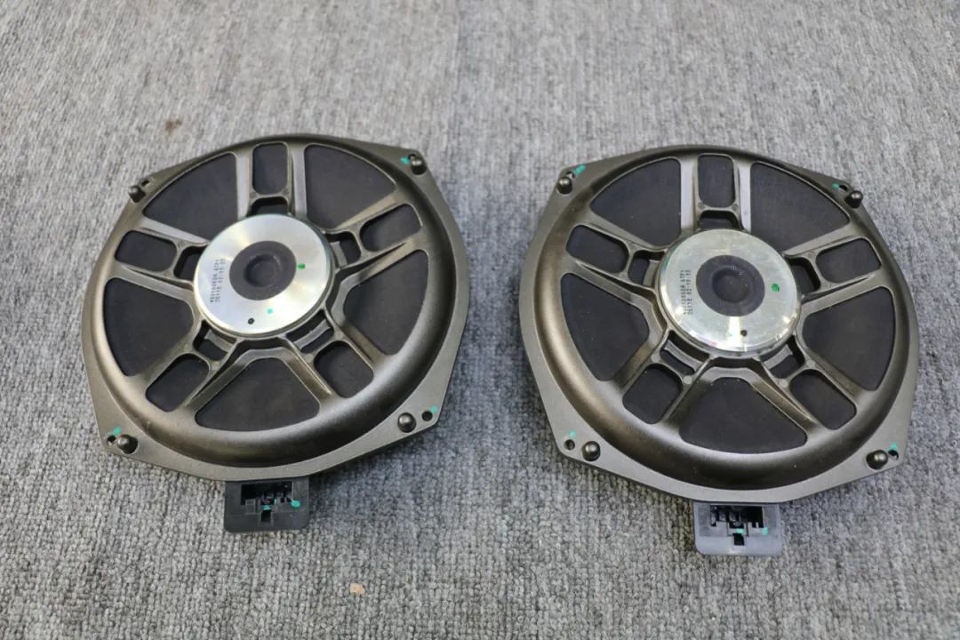 宝马都用哪些音响宝马原厂宝华韦健bw音响