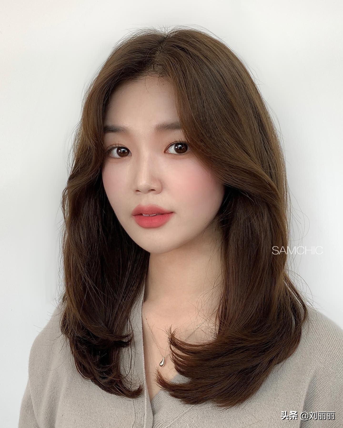 最有人气的女士发型来了,这个春天就选它,利落时尚很满意